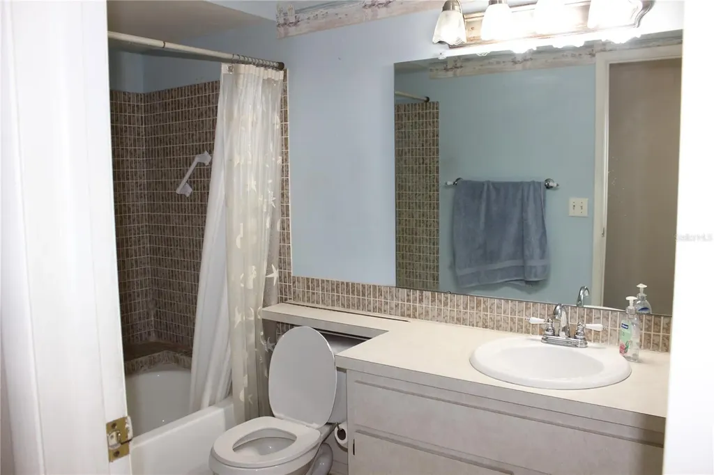 7149 Channelside Lane N Pinellas Park FL 33781
