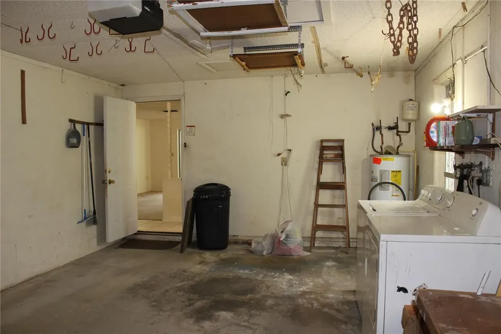 7149 Channelside Lane N Pinellas Park FL 33781