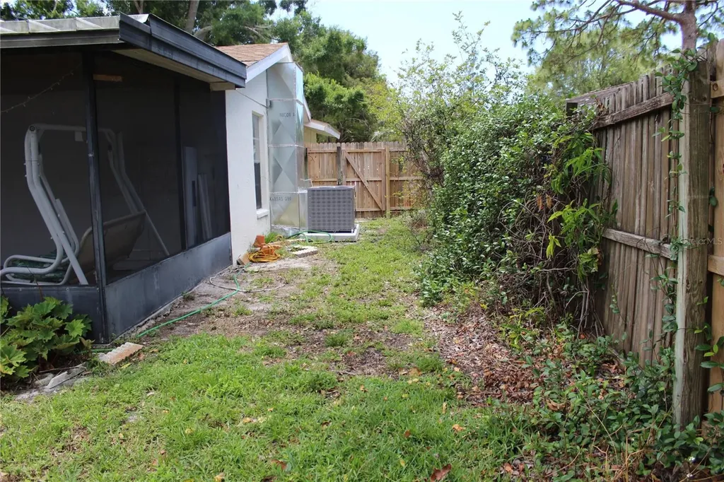 7149 Channelside Lane N Pinellas Park FL 33781