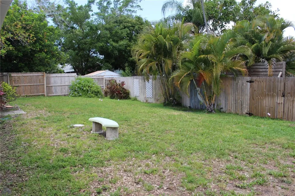 7149 Channelside Lane N Pinellas Park FL 33781