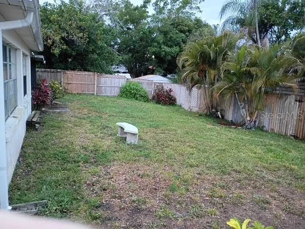 7149 Channelside Lane N Pinellas Park FL 33781