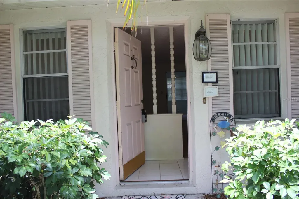 7149 Channelside Lane N Pinellas Park FL 33781