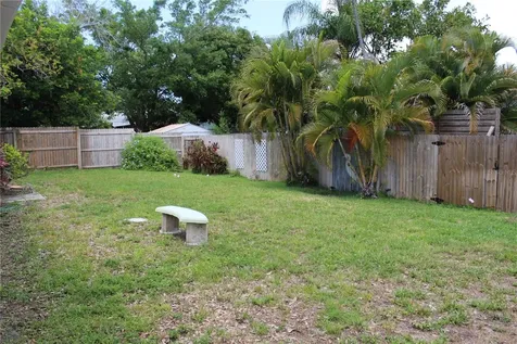 7149 Channelside Lane N Pinellas Park FL 33781