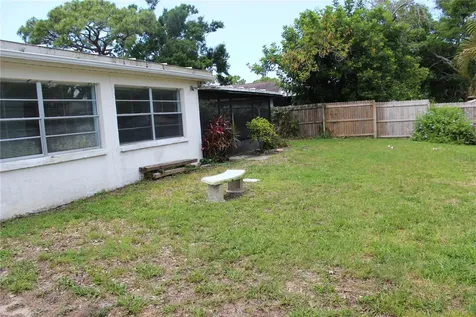 7149 Channelside Lane N Pinellas Park FL 33781