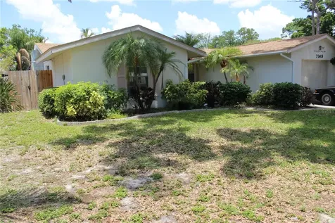 7149 Channelside Lane N Pinellas Park FL 33781
