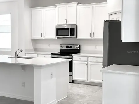 924 Avenal Lane Davenport FL 33837