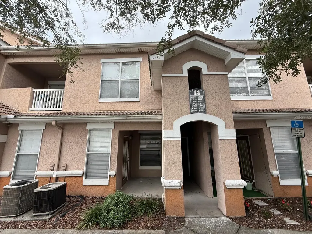 17977 Villa Creek Drive Tampa FL 33647