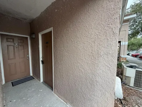 17977 Villa Creek Drive Tampa FL 33647