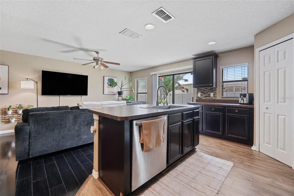 2220 Windsor Lake Circle Sanford FL 32773