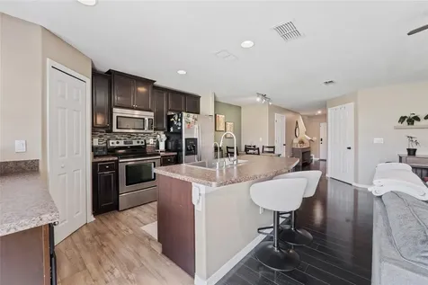 2220 Windsor Lake Circle Sanford FL 32773