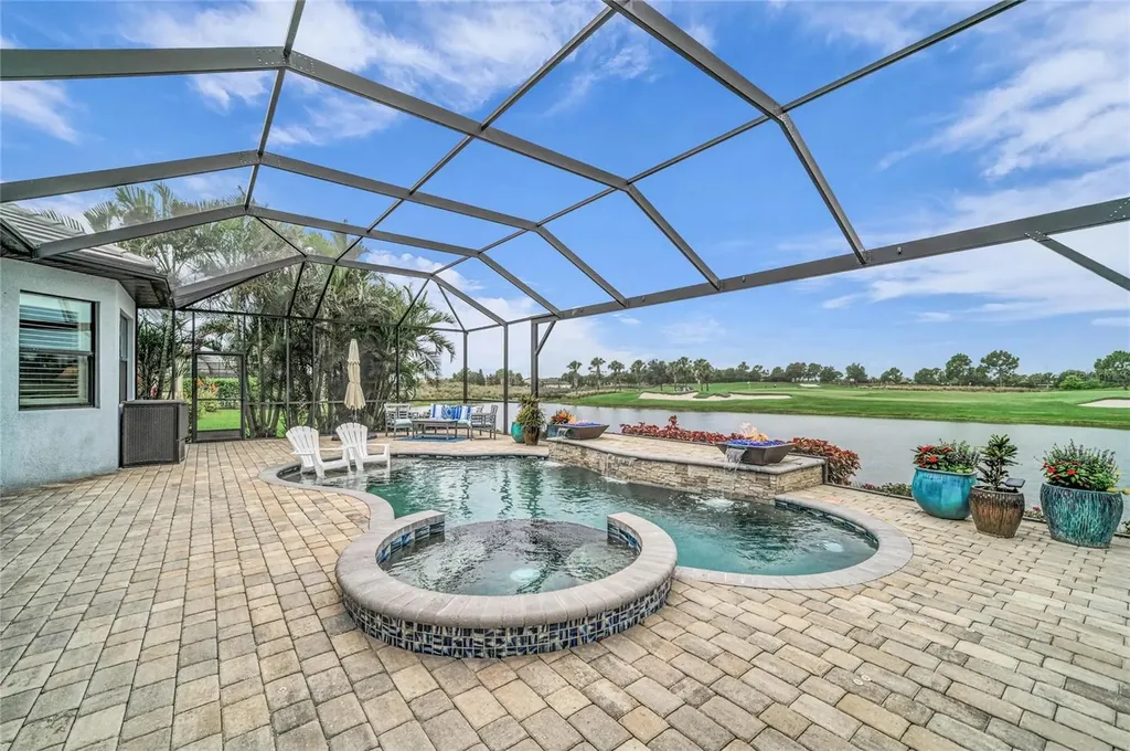5519 Arnie Loop Lakewood Ranch FL 34211