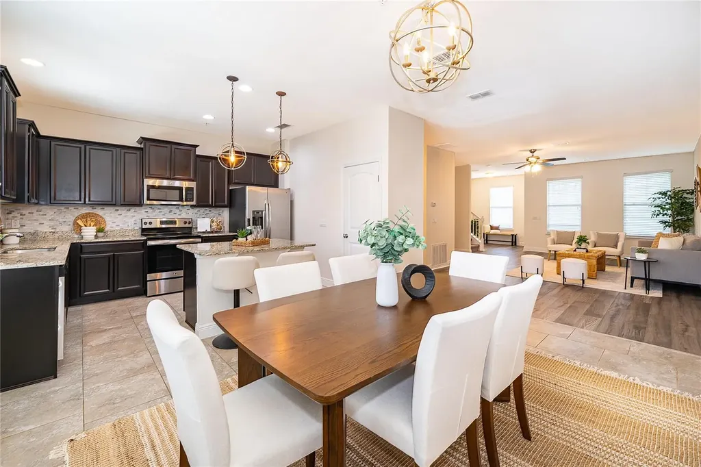 10061 Town Lake Drive Orlando FL 32832