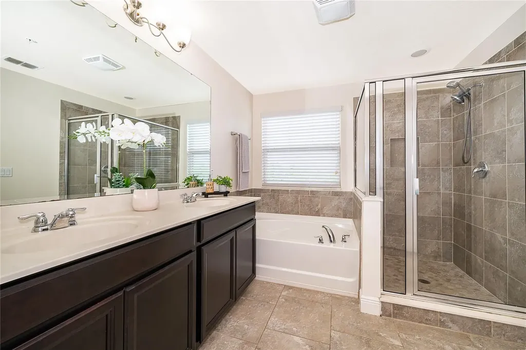 10061 Town Lake Drive Orlando FL 32832