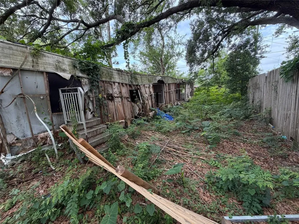 39215 Orient Avenue Zephyrhills FL 33542