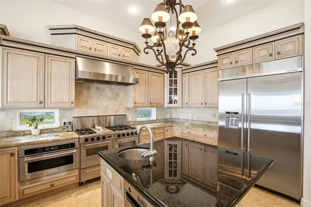 7524 Westmoreland Drive Sarasota FL 34243
