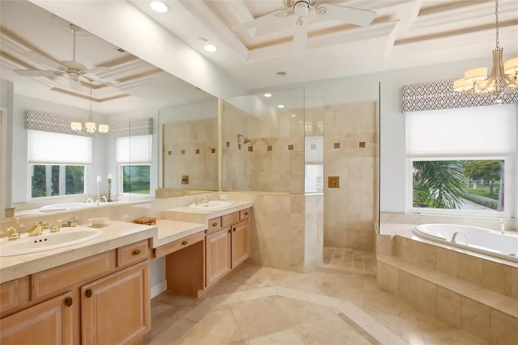 7524 Westmoreland Drive Sarasota FL 34243