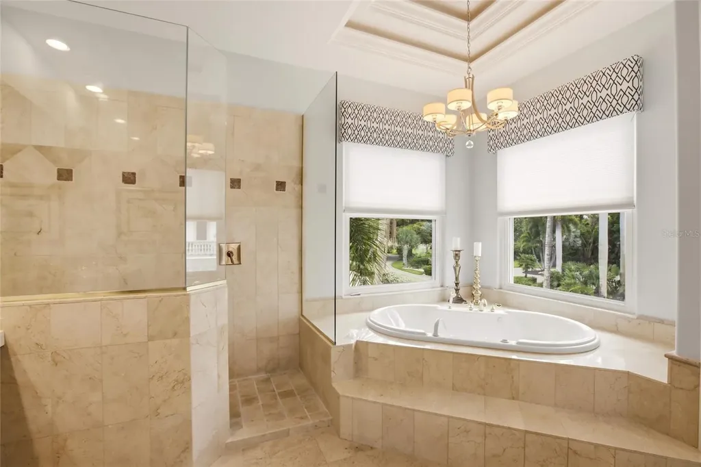 7524 Westmoreland Drive Sarasota FL 34243
