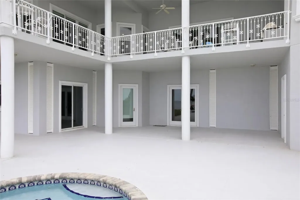 7524 Westmoreland Drive Sarasota FL 34243
