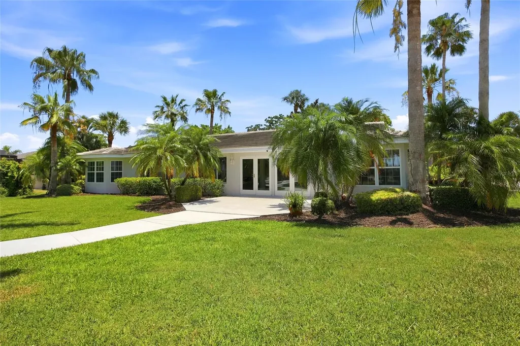 7524 Westmoreland Drive Sarasota FL 34243