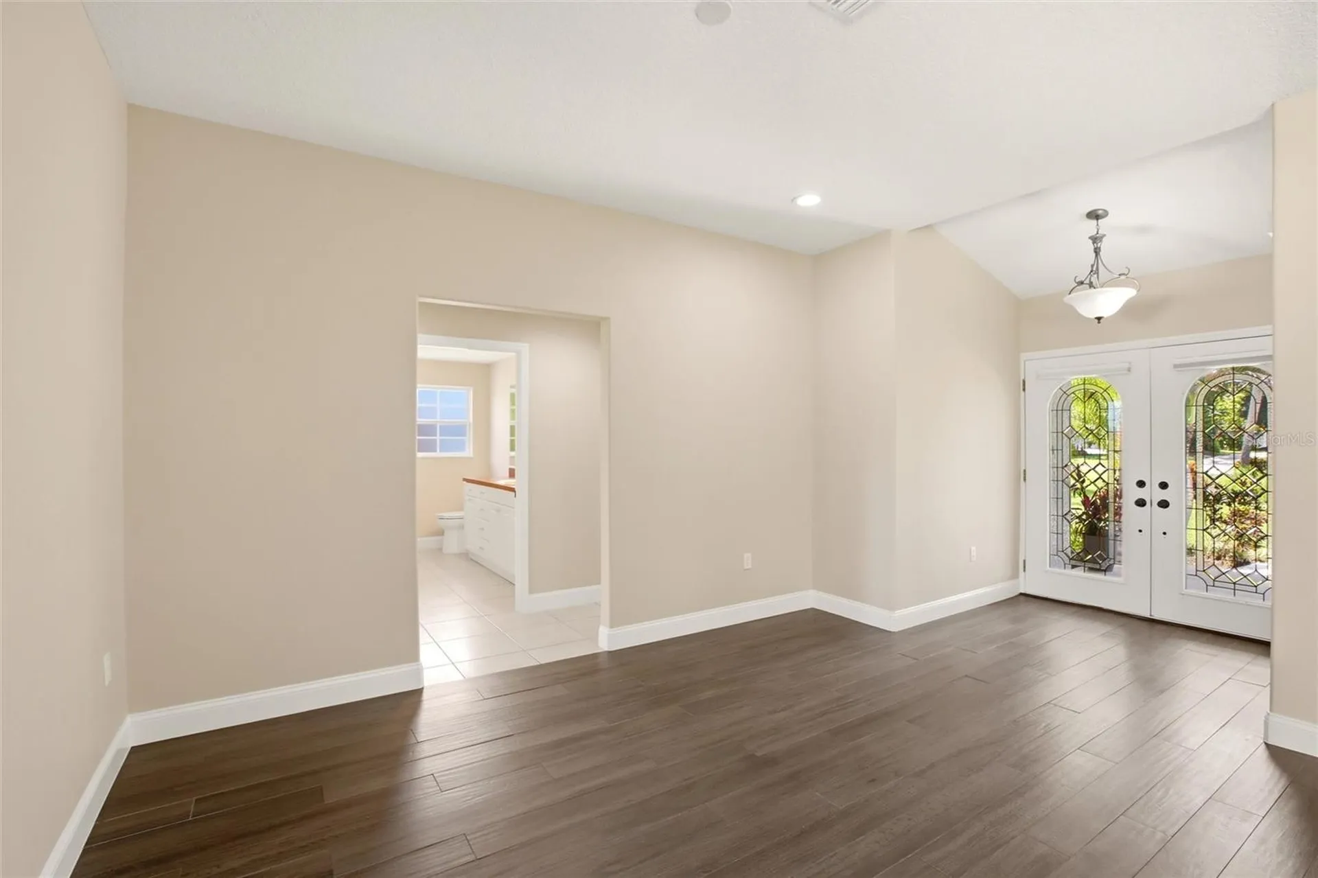 7524 Westmoreland Drive Sarasota FL 34243