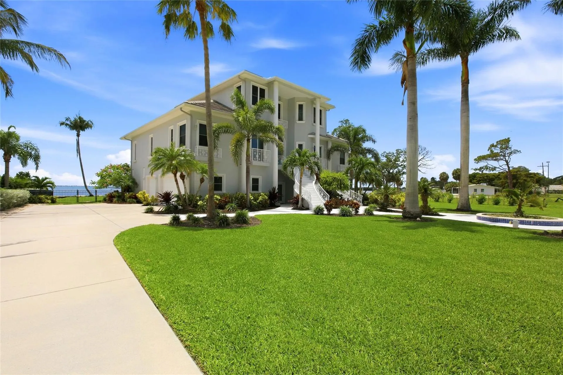 7524 Westmoreland Drive Sarasota FL 34243