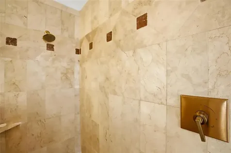 7524 Westmoreland Drive Sarasota FL 34243