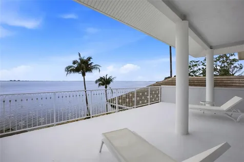 7524 Westmoreland Drive Sarasota FL 34243