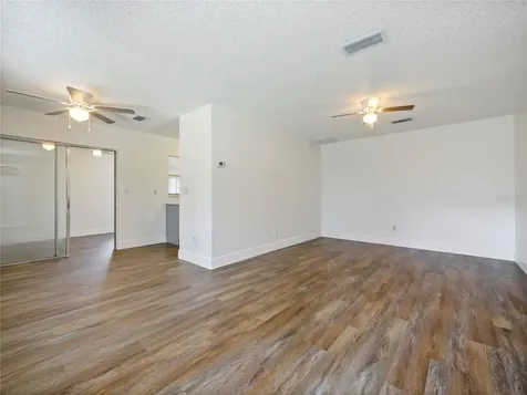 141 Hazelcrest Street Deltona FL 32725
