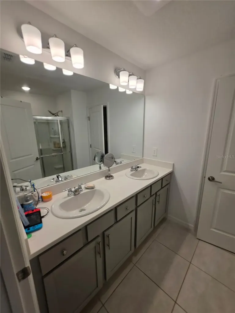 216 Citrine Loop Kissimmee FL 34758