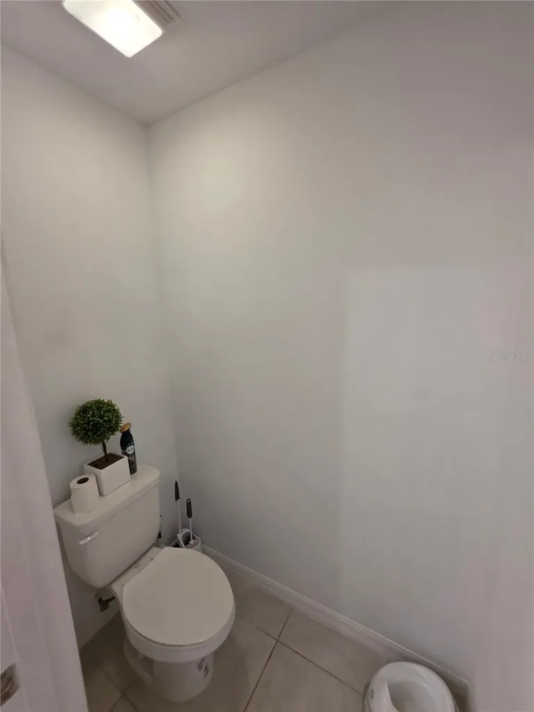 216 Citrine Loop Kissimmee FL 34758