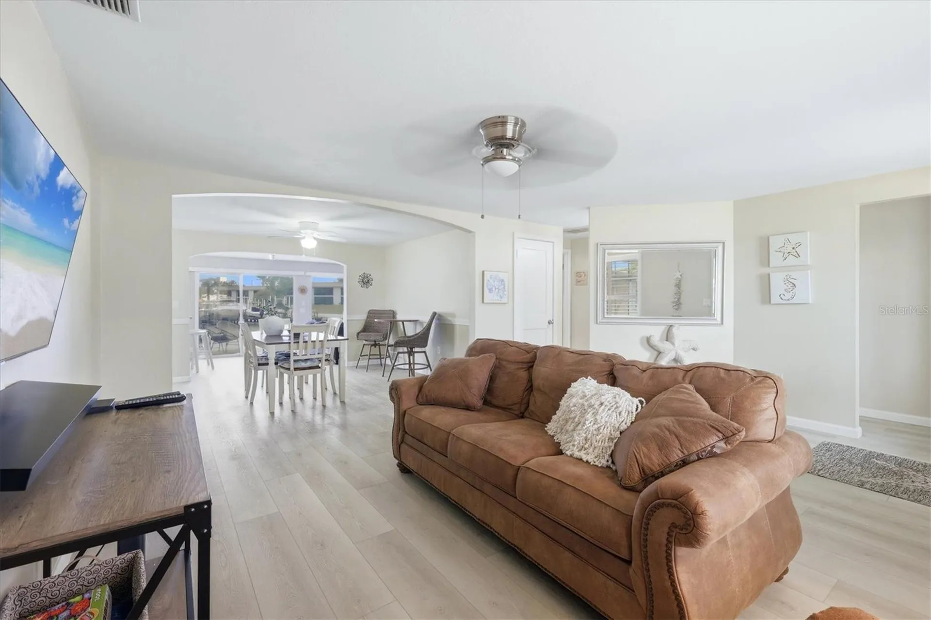 24 N Oakwood Drive N Englewood FL 34223