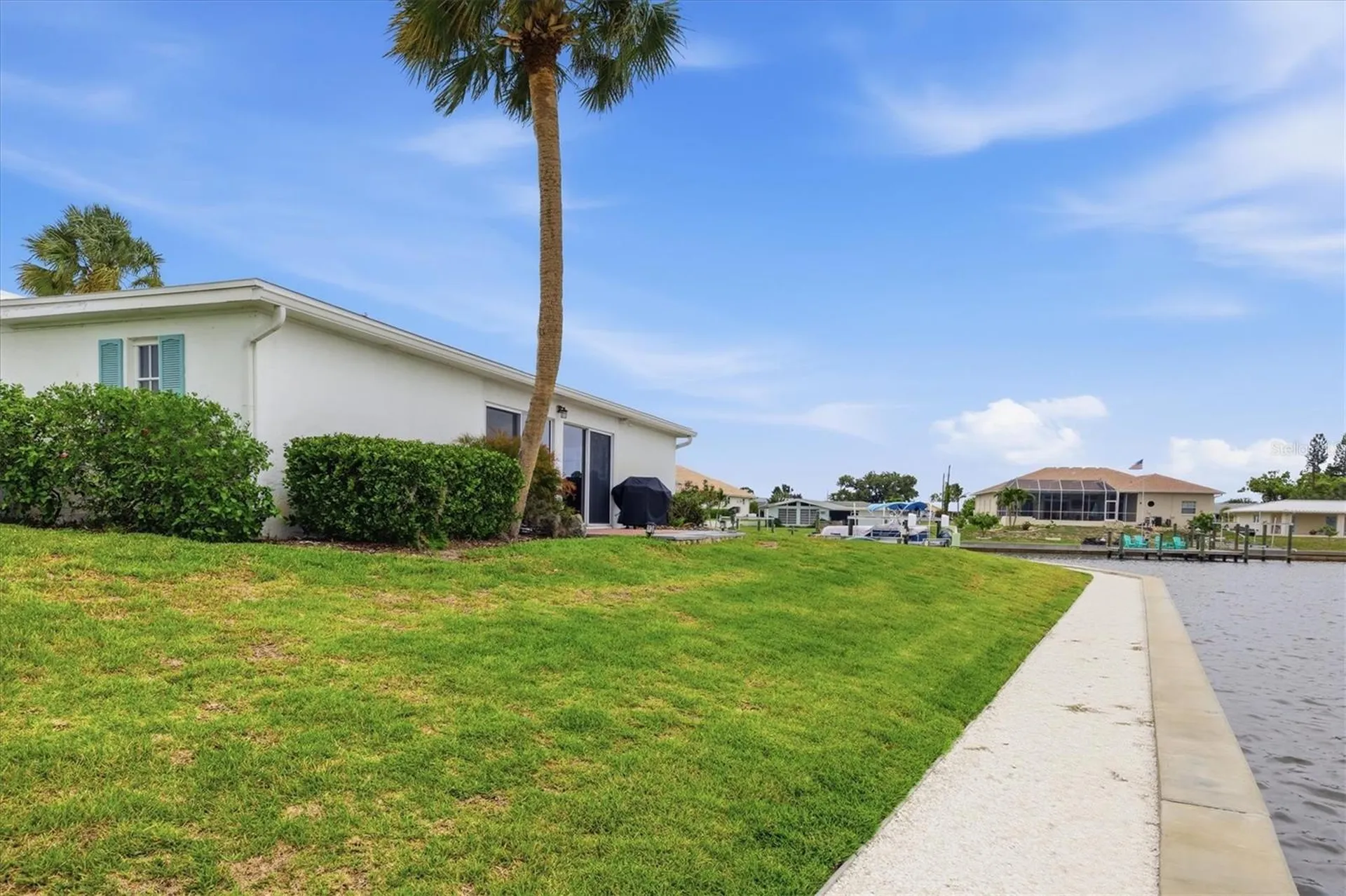 24 N Oakwood Drive N Englewood FL 34223