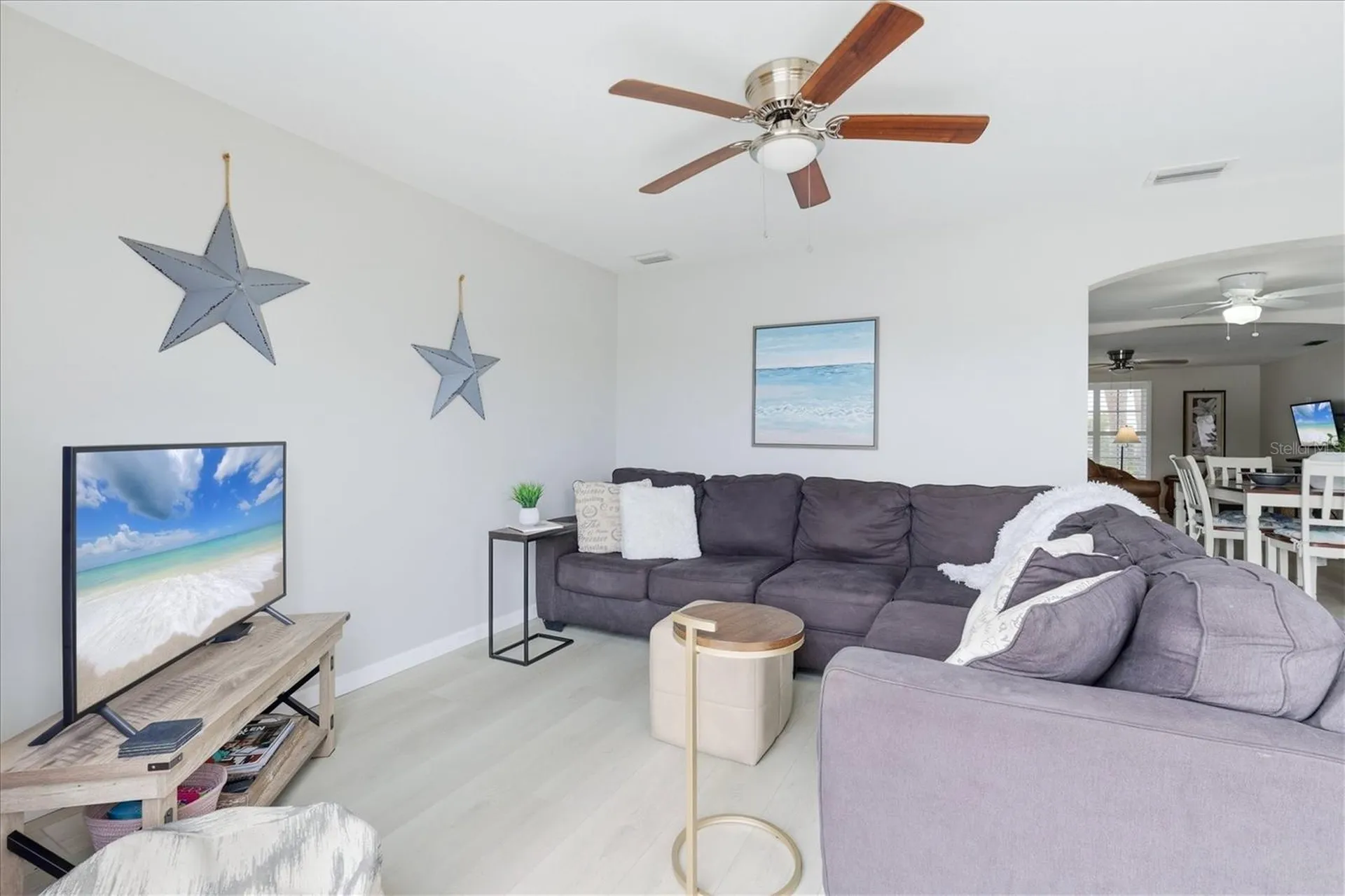 24 N Oakwood Drive N Englewood FL 34223