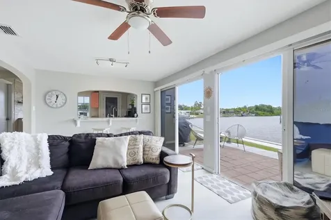 24 N Oakwood Drive N Englewood FL 34223