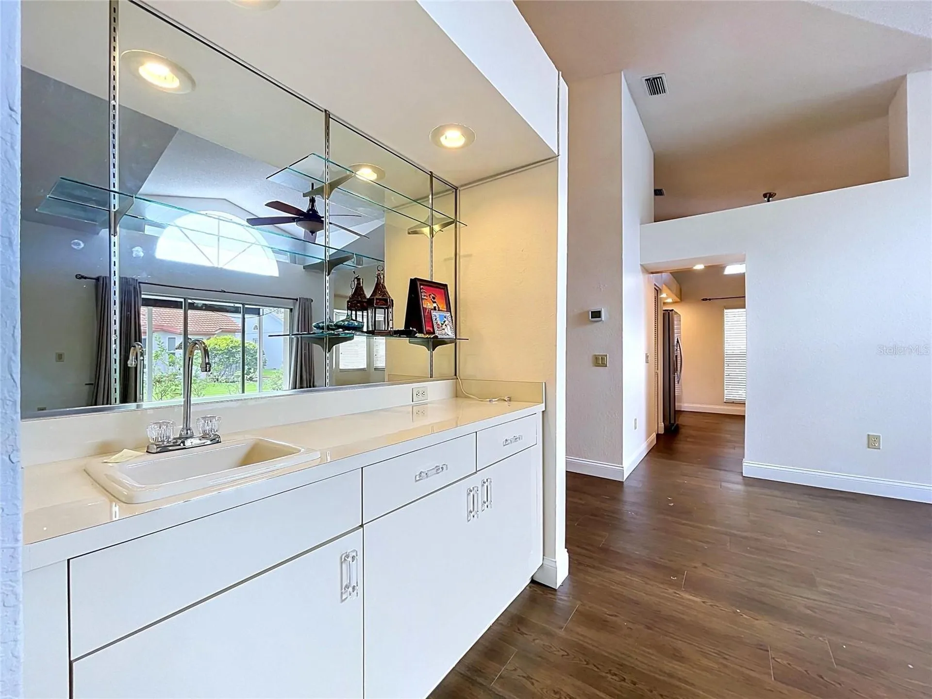 4165 Rosas Avenue Sarasota FL 34233
