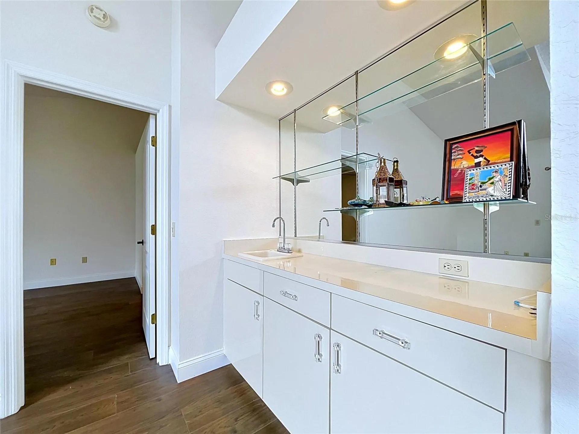 4165 Rosas Avenue Sarasota FL 34233