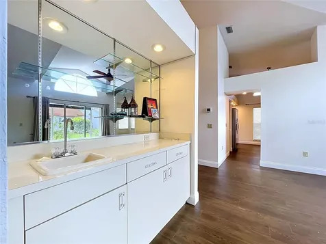 4165 Rosas Avenue Sarasota FL 34233