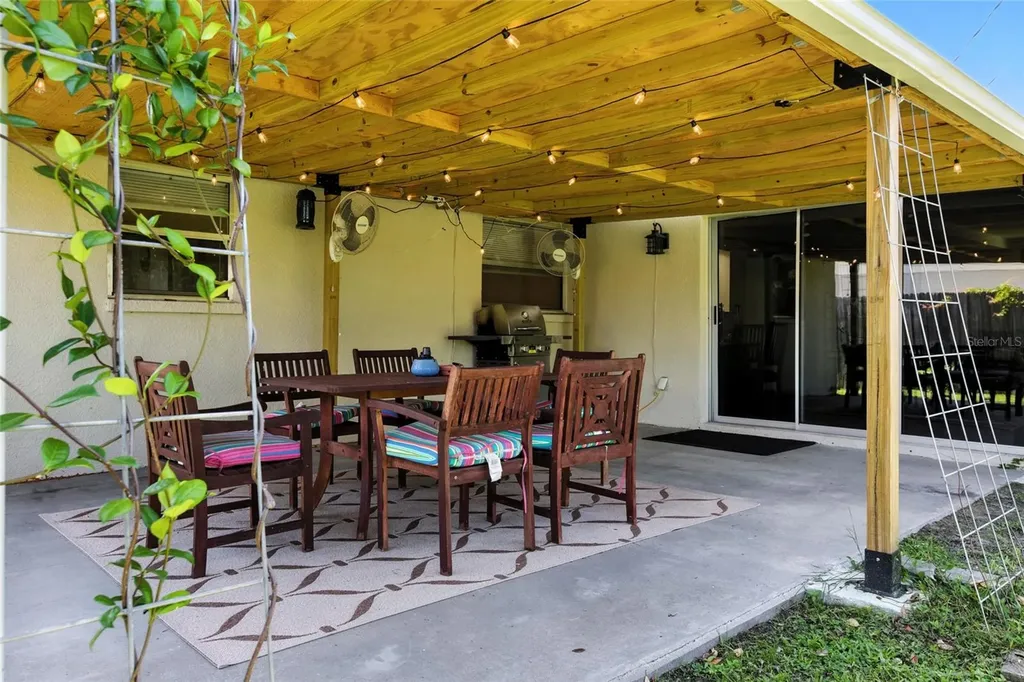 5624 63rd Street N St Petersburg FL 33709