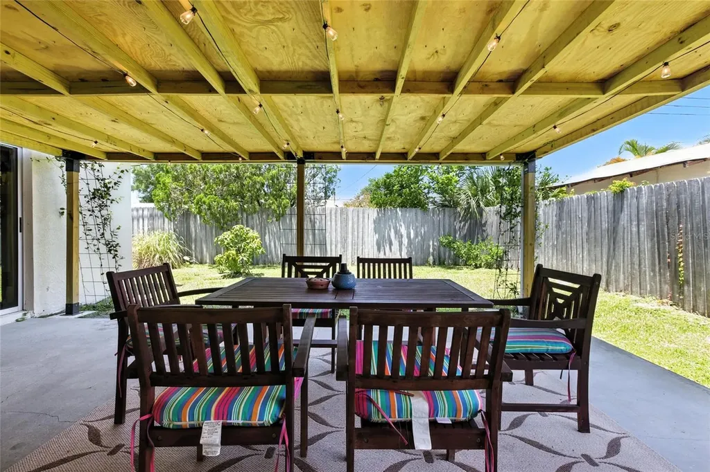 5624 63rd Street N St Petersburg FL 33709