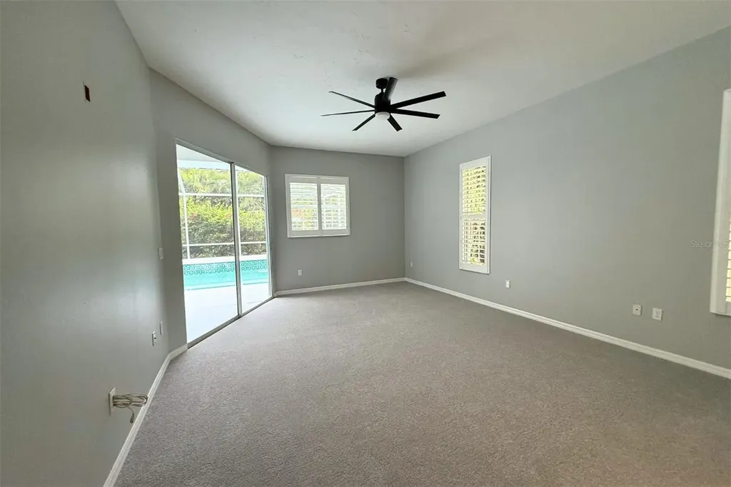 4824 Hanging Moss Lane Sarasota FL 34238