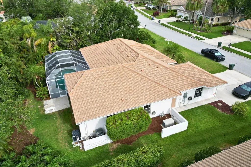 4824 Hanging Moss Lane Sarasota FL 34238