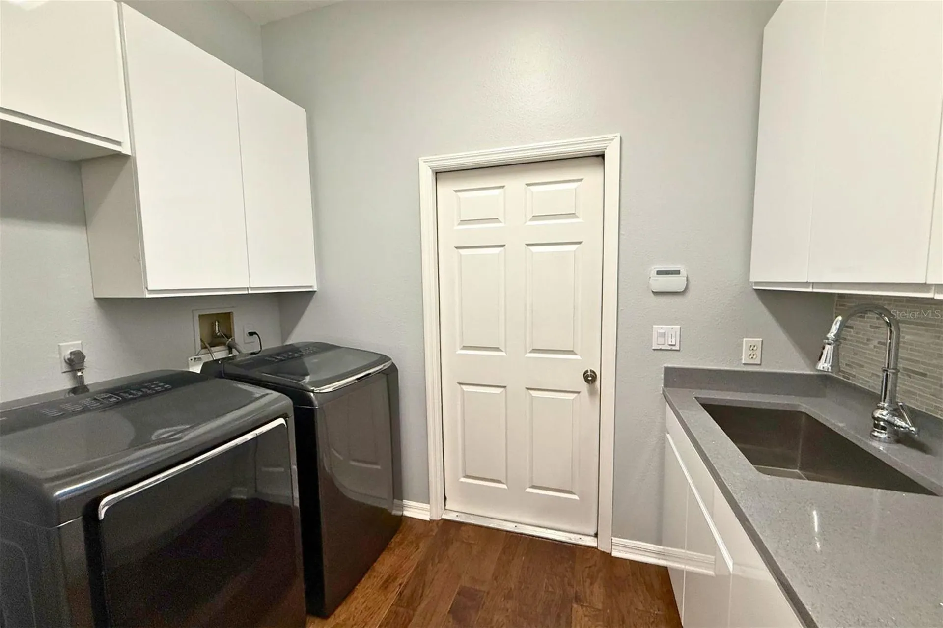 4824 Hanging Moss Lane Sarasota FL 34238