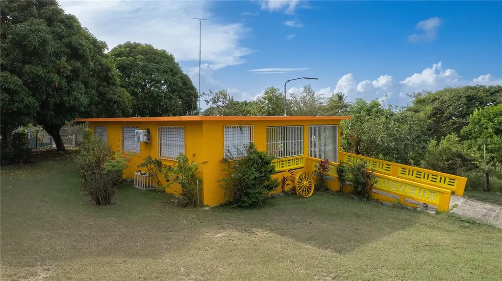 14 Gobeo Vieques PR 00765