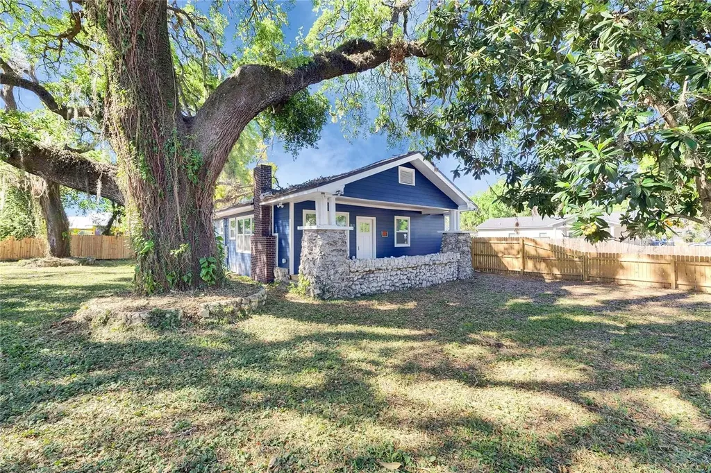 1021 E 25th Avenue Tampa FL 33605