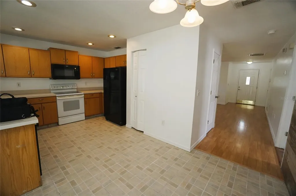 805 W 113th Avenue Tampa FL 33612