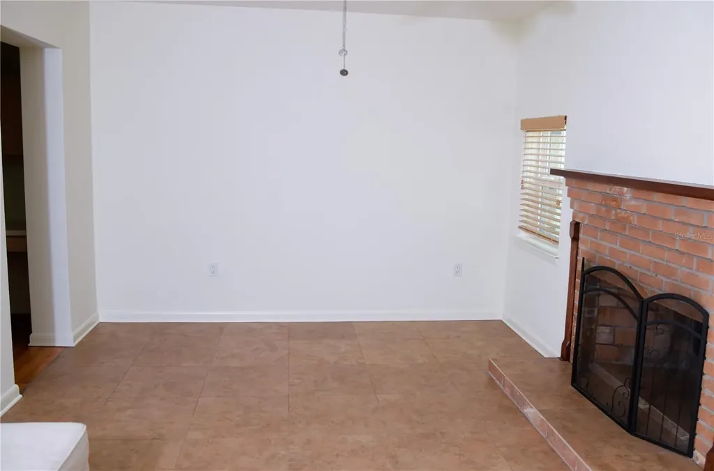 11715 N 51st Street Tampa FL 33617