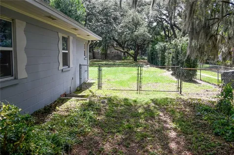 11715 N 51st Street Tampa FL 33617