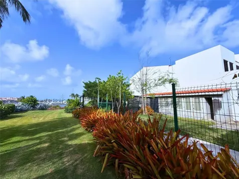 24.25 Harborview Road Humacao PR 00792