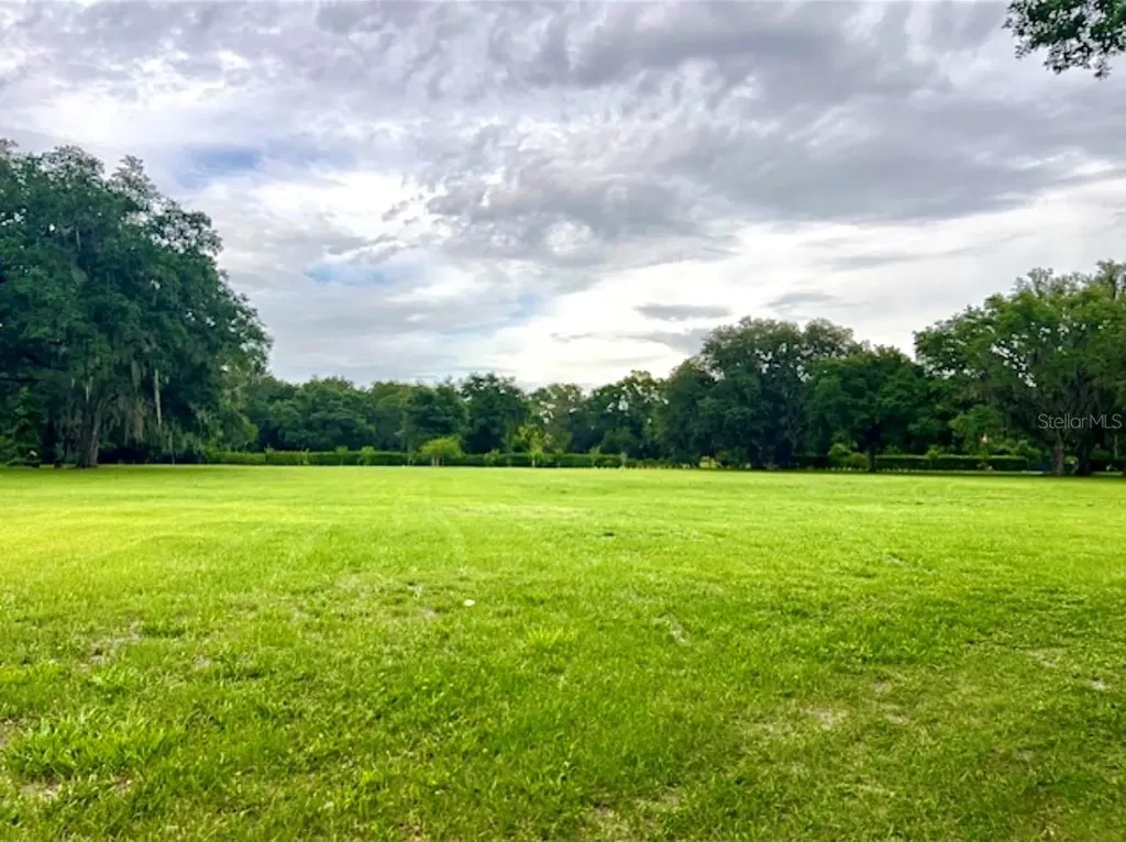 528 Ashley Lane Center Hill FL 33514