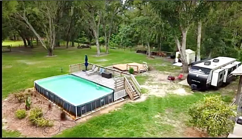 528 Ashley Lane Center Hill FL 33514